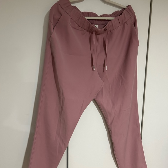 Lululemon Pants - Picture 1 of 3